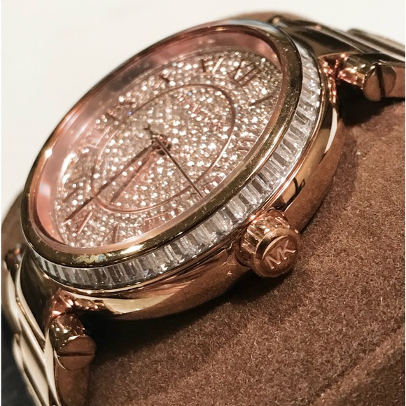 MICHAEL KORS “SKYLAR CRYSTAL PAVE” MK5868 ROSE GOLD WATCH - Picture 5 of 10